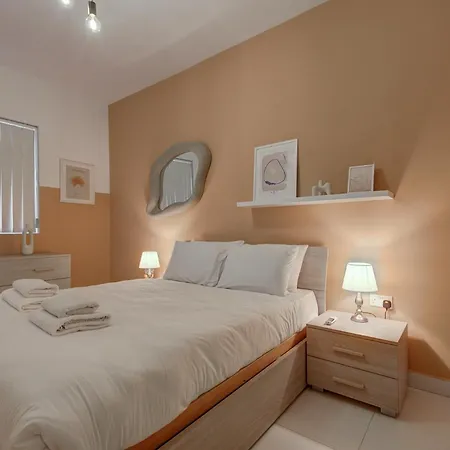 Apartment Comfortable 1br With Wifi & Ac In Centre By 360 Estates Gzira