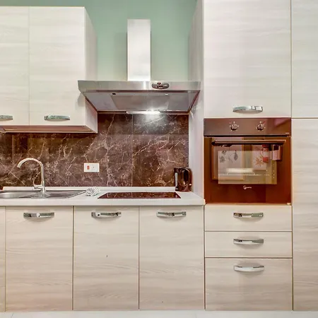 Comfortable 1br With Wifi & Ac In Centre By 360 Estates Gzira