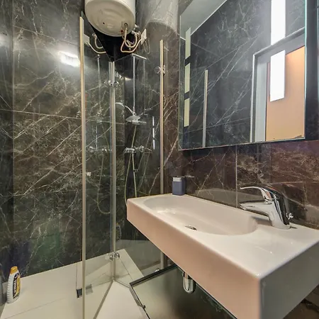 Comfortable 1br With Wifi & Ac In Centre By 360 Estates Apartament *